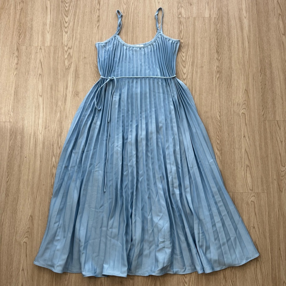 Pinkblush spaghetti strap Pleated midi Dress nwot - Picture 5 of 5